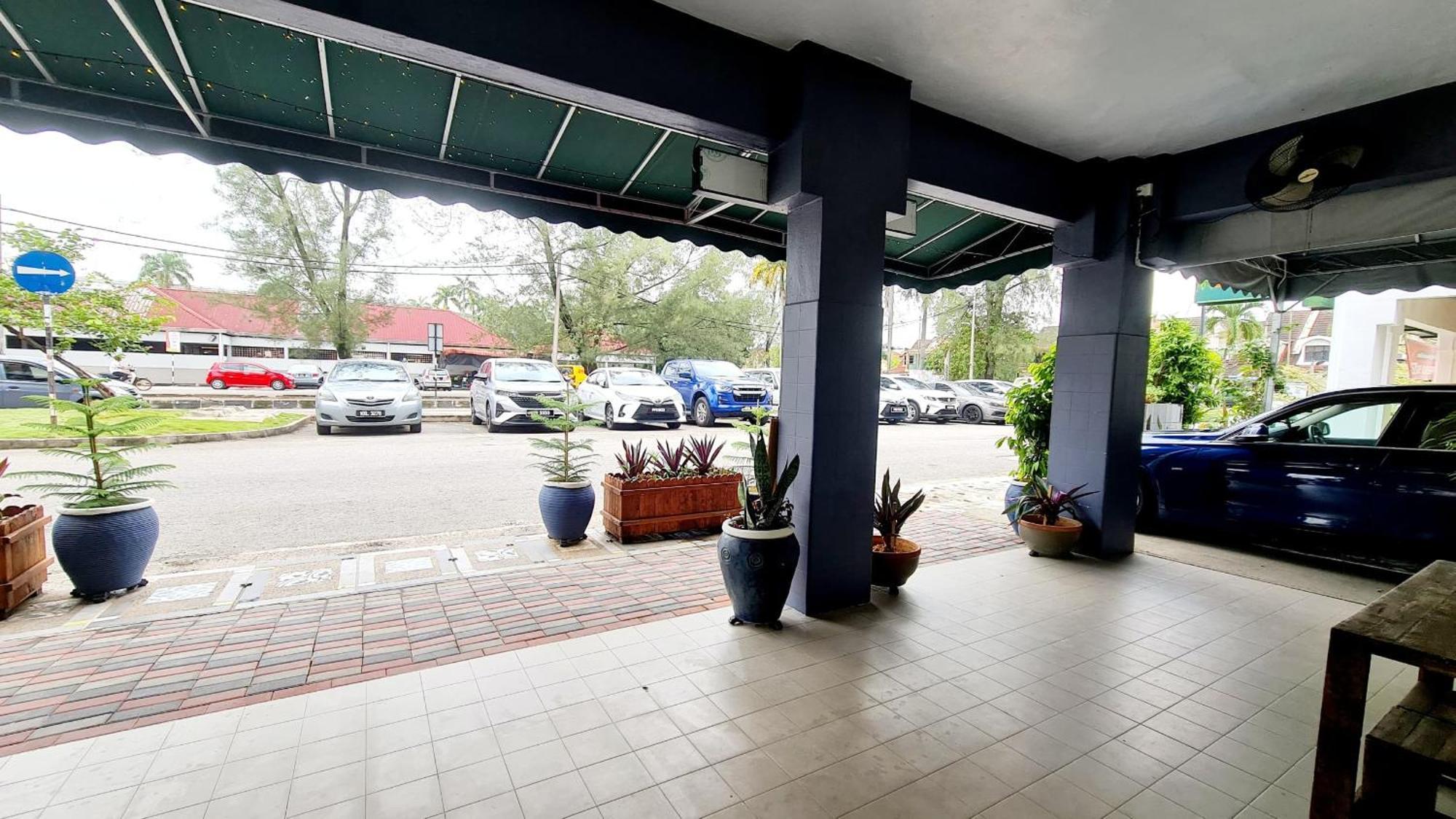 Pine Lodge By Evr Previously Yss Indrawasih Perai Zewnętrze zdjęcie